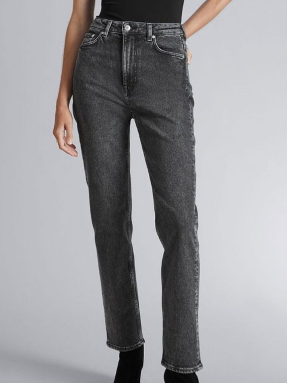& Other Stories Gray/Charcoal High Rise Straight Leg Jeans Gray/Charcoal Size 27